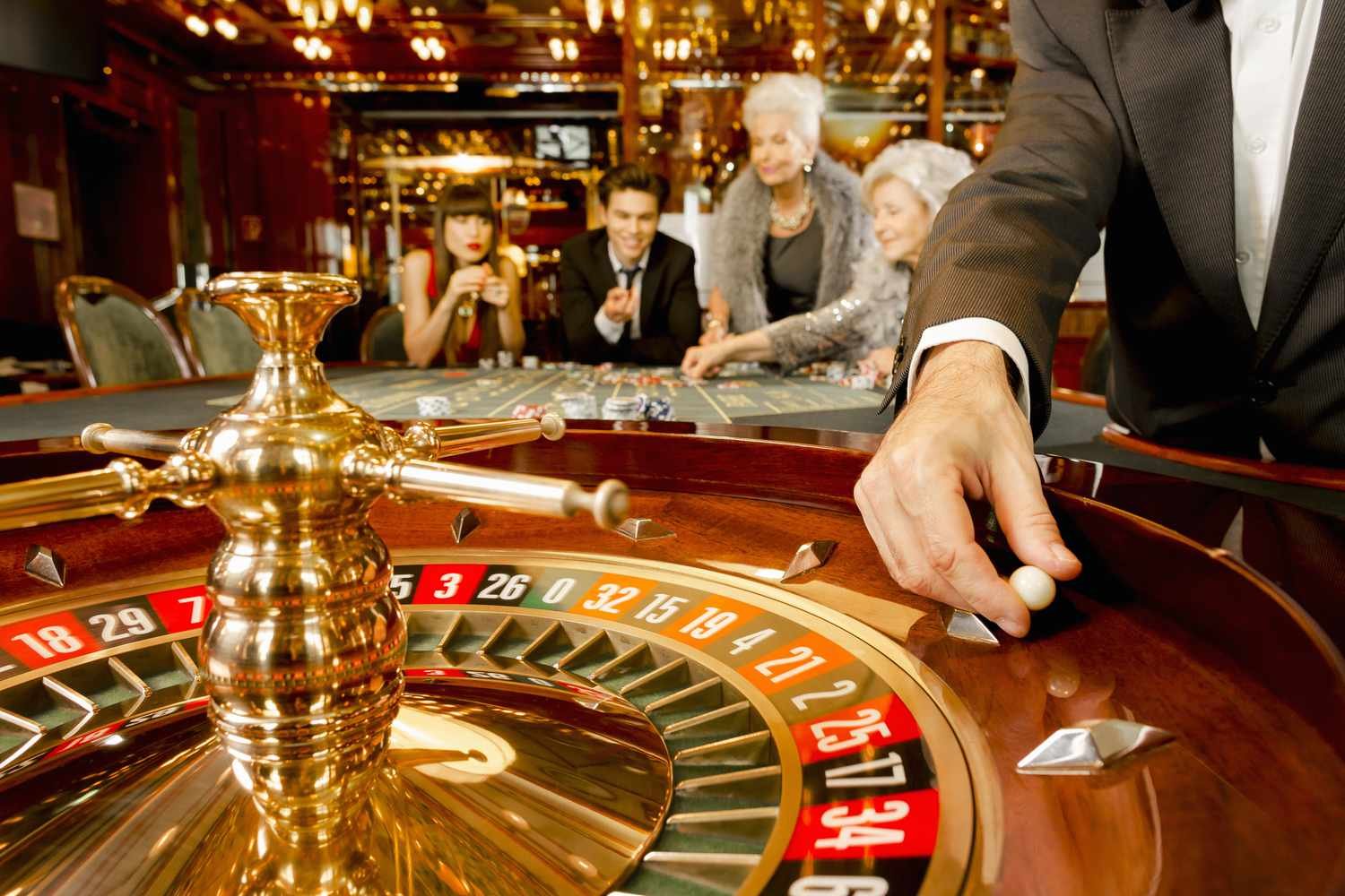 မြန်မာကစားသမားများ 8888games Live Casino Mobile ဖြင့် ကစားနေသောမြင်ကွင်း